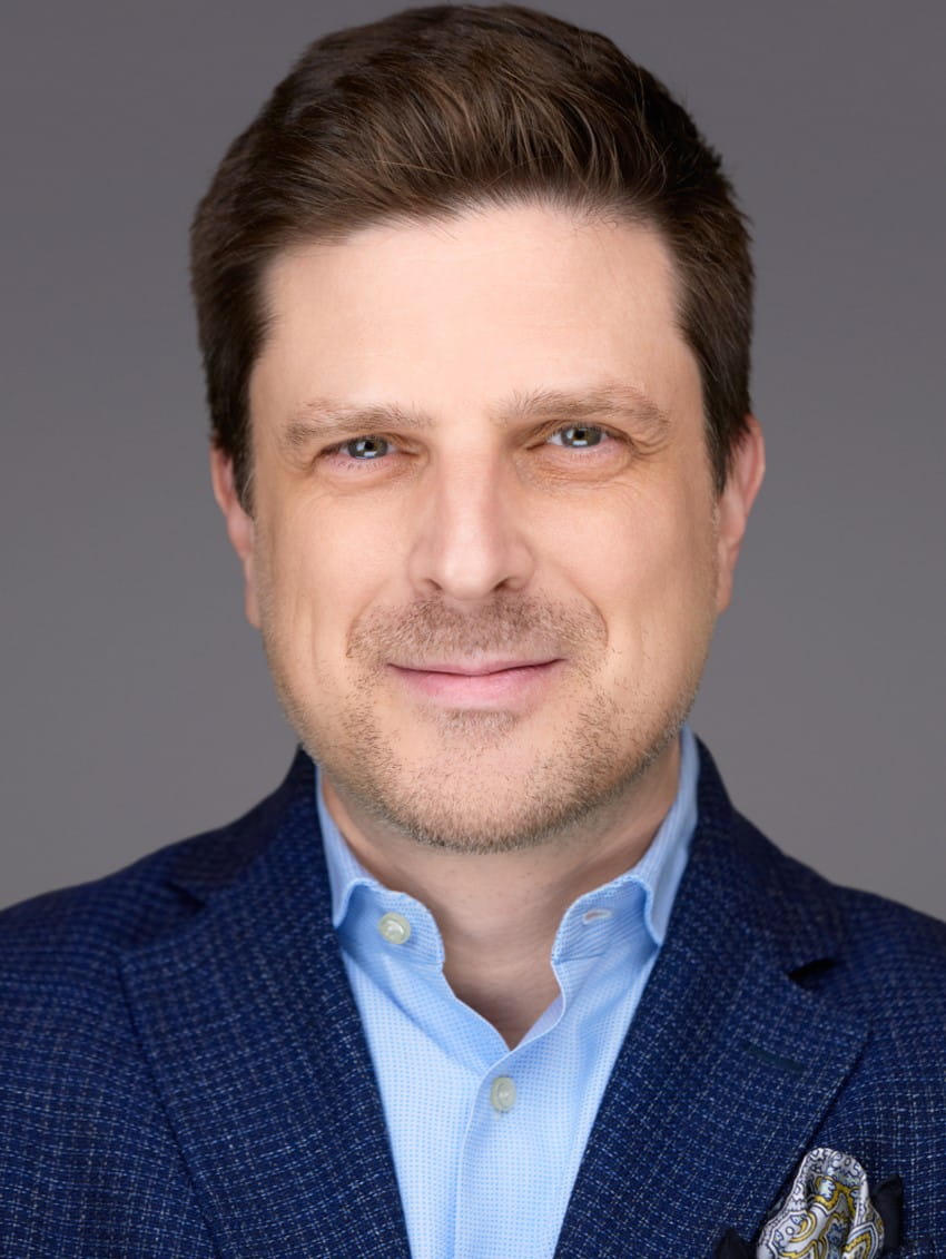 Adam Kauffman Headshot